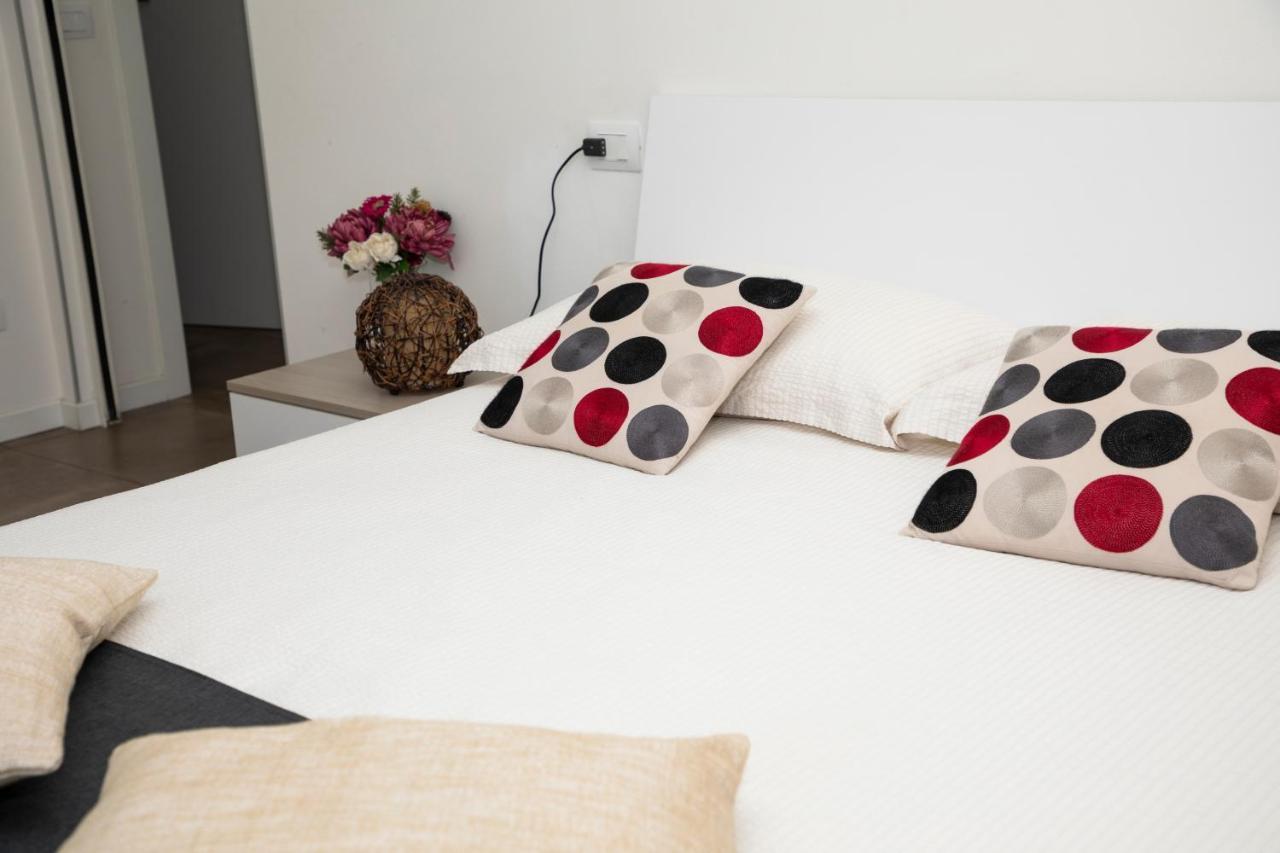 Maisonette Modena Park Eksteriør billede
